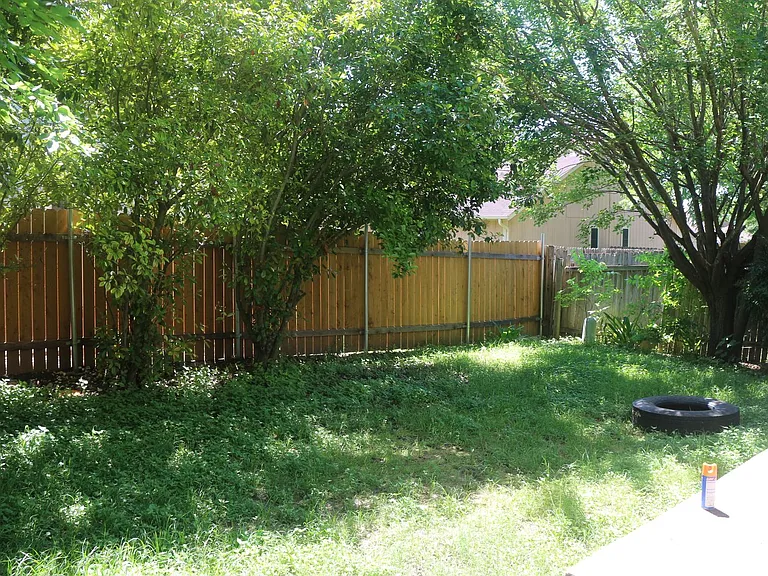 9101 Palace Pkwy — Photo 10