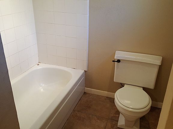 3rd image of 7103 Foxwood Forest Ct