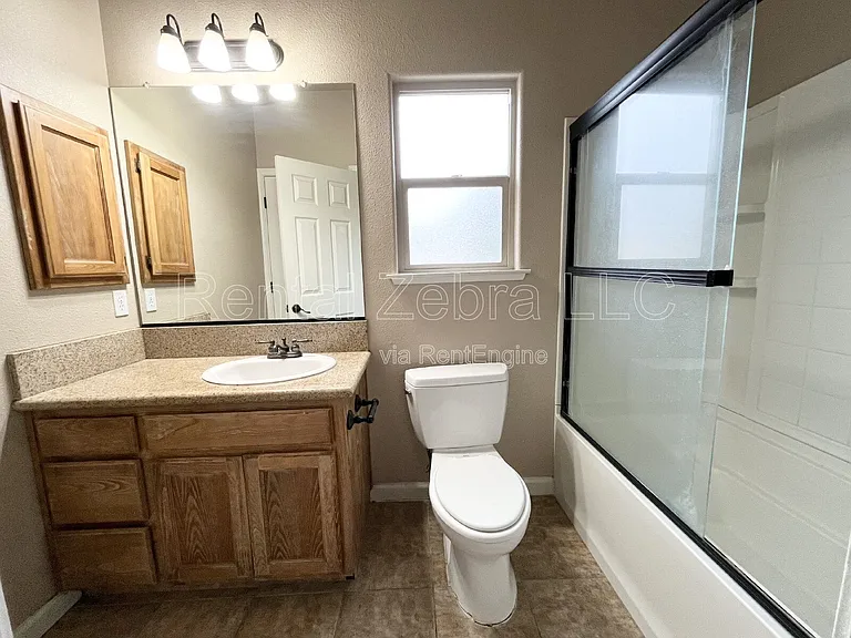308 Olive Way — Photo 11