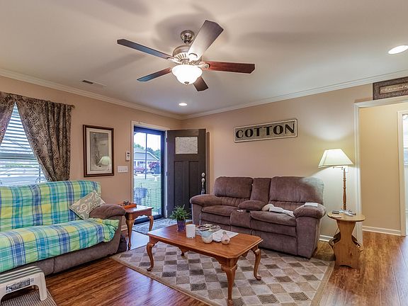 5th image of 244 Dove Dr