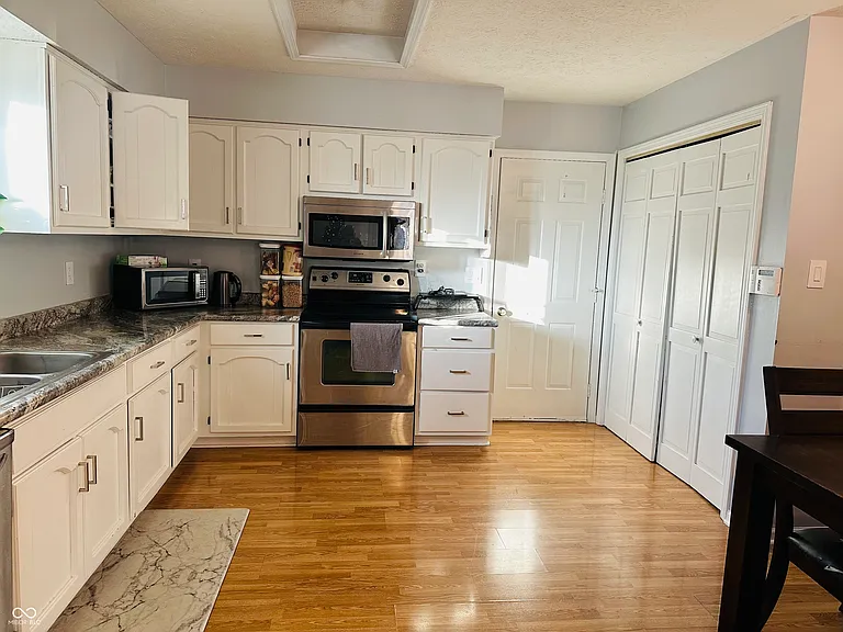 3415 Oak Tree Dr S — Photo 8