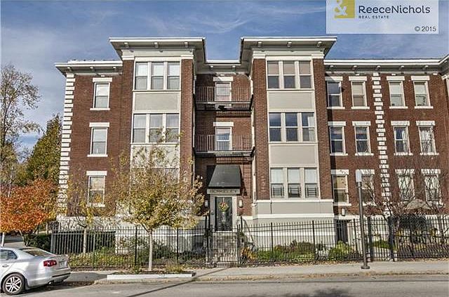 1st image of 200 E 43rd St APT 202