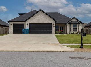 2404 SW Worthington Ave, BENTONVILLE, AR 72712