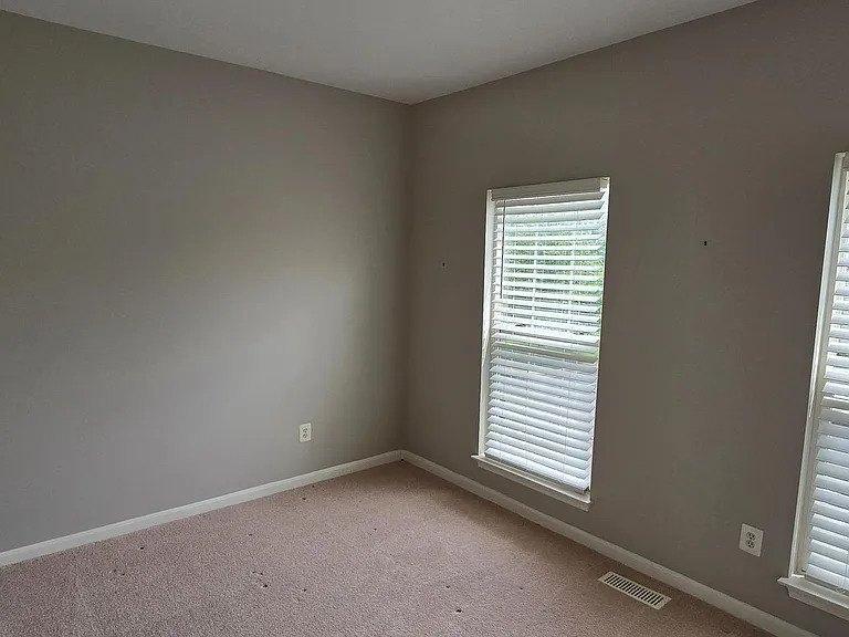 2436 Old Farmhouse Ct — Photo 8