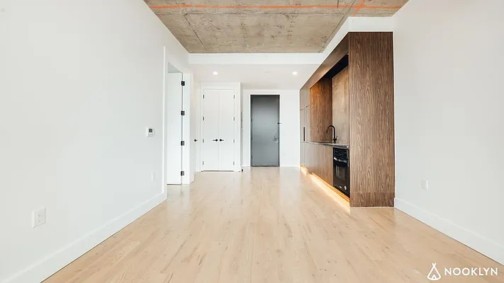 Rented by Nooklyn NYC LLC | media 77