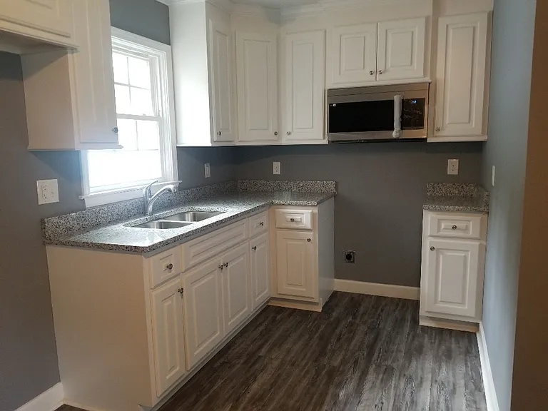 2100 Peachtree St — Photo 5