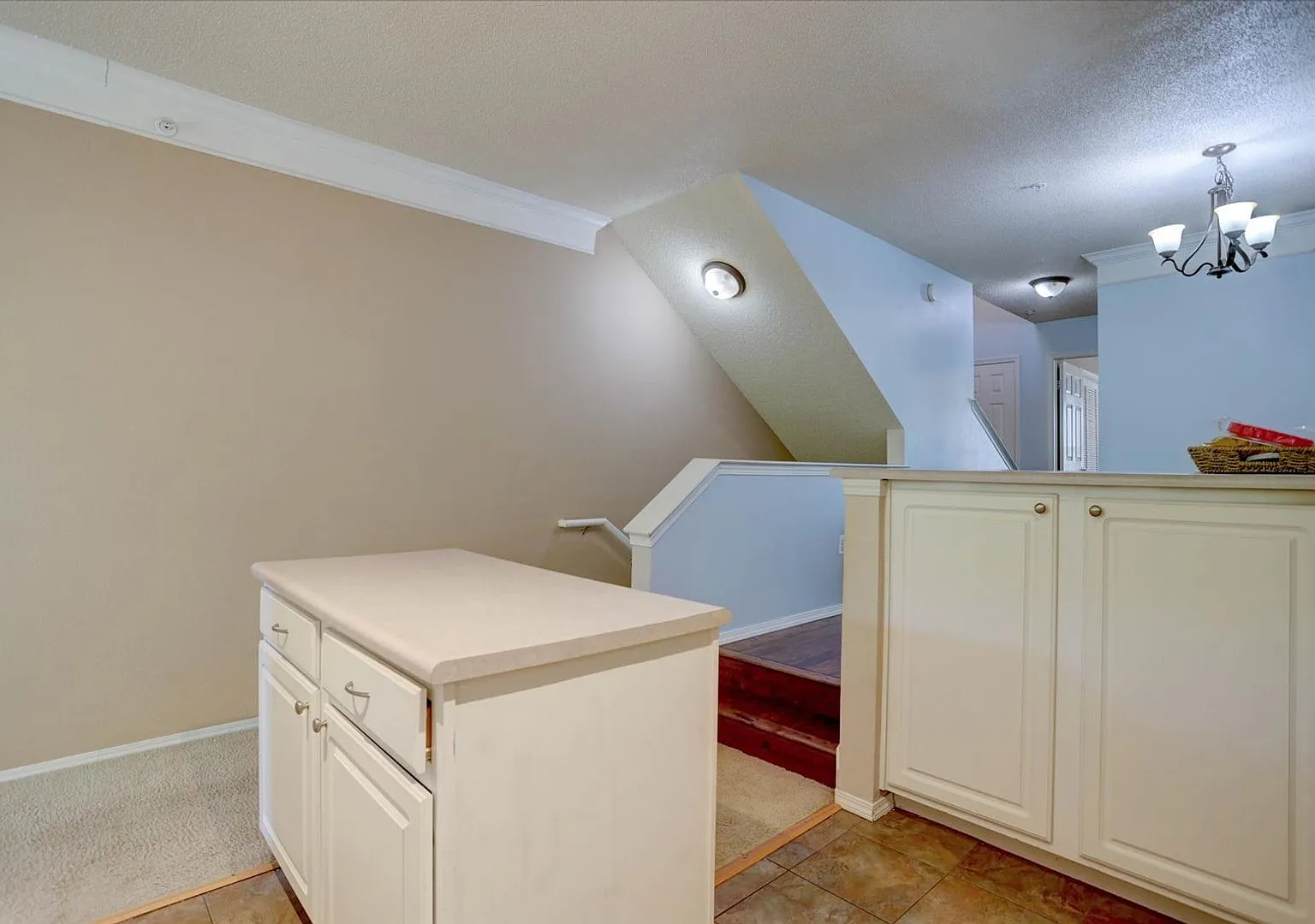Beautiful 2bed/2bath/1car garage in Louisville! — Photo 4