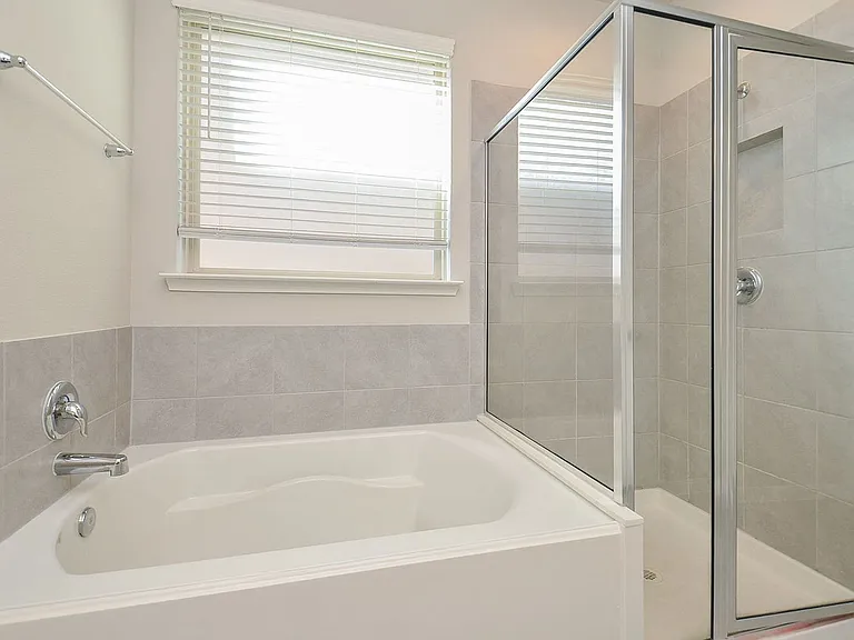 4015 Prairie Landing Ln — Photo 21