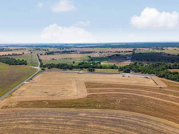 3rd image of 1 County Road 330