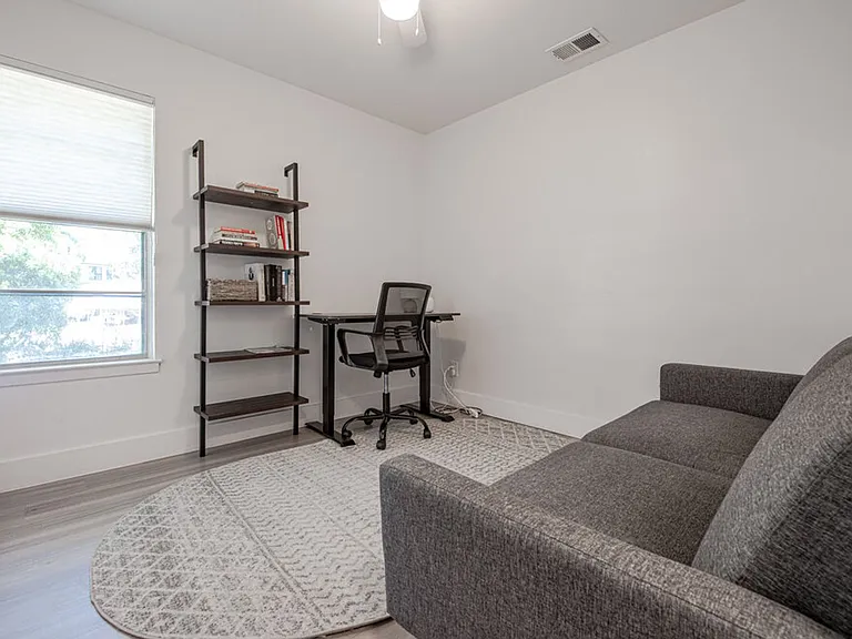 122 Havana St — Photo 12
