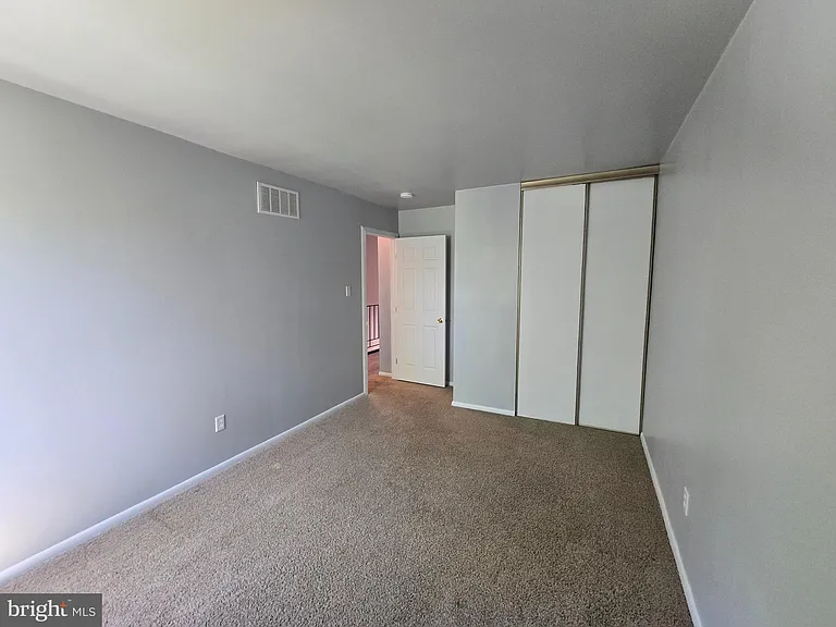 878 Williams Pl — Photo 16