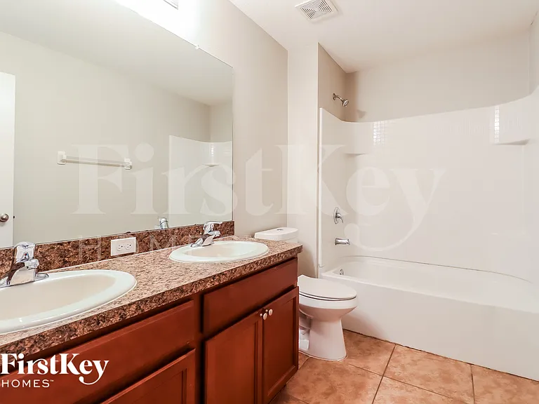 3816 Crystal Dew St — Photo 13