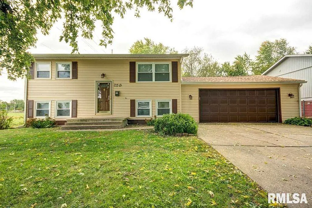 2628 Griffiths Ave photo 1