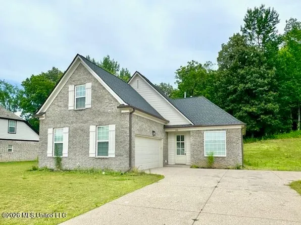 5592 Tucker Landing Dr, Horn Lake, MS 38637