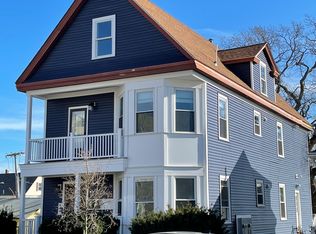 1472 Centre St APT 3, Roslindale, MA 02131