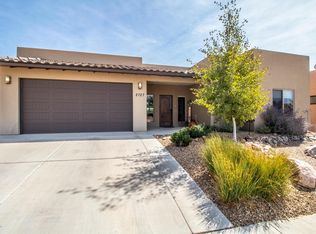 2727 Rabbitbrush Dr, Farmington, NM 87402
