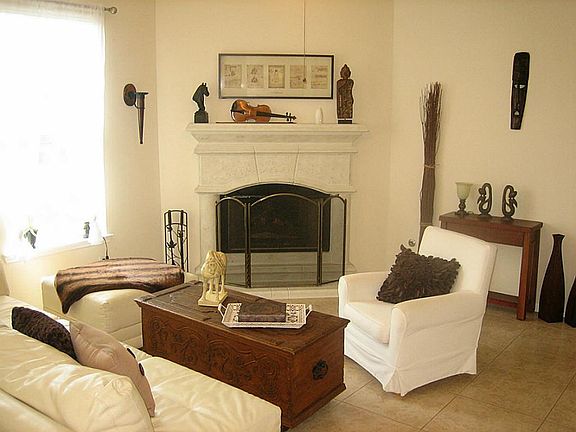5th image of 2319 Cantabria Ln