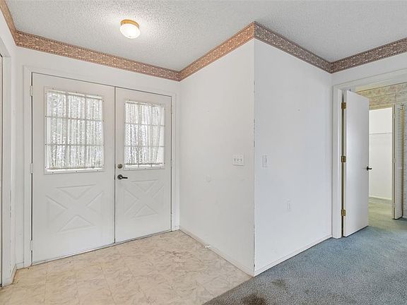5th image of 4643 Sandpointe Dr