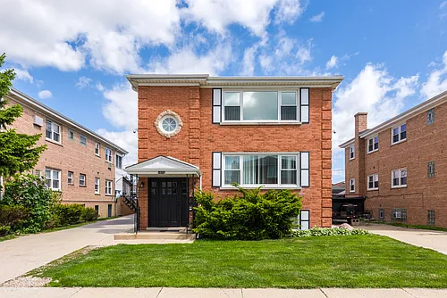 8312 W Summerdale Ave #2 Photo 1