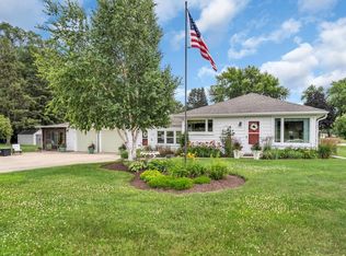104 Homestead Rd, Delavan, WI 53115