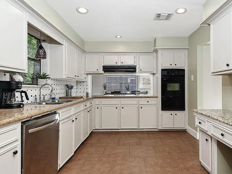 103 N Deerfoot Cir — Photo 8