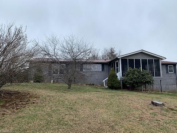 3rd image of 123 Deep Pond Rd