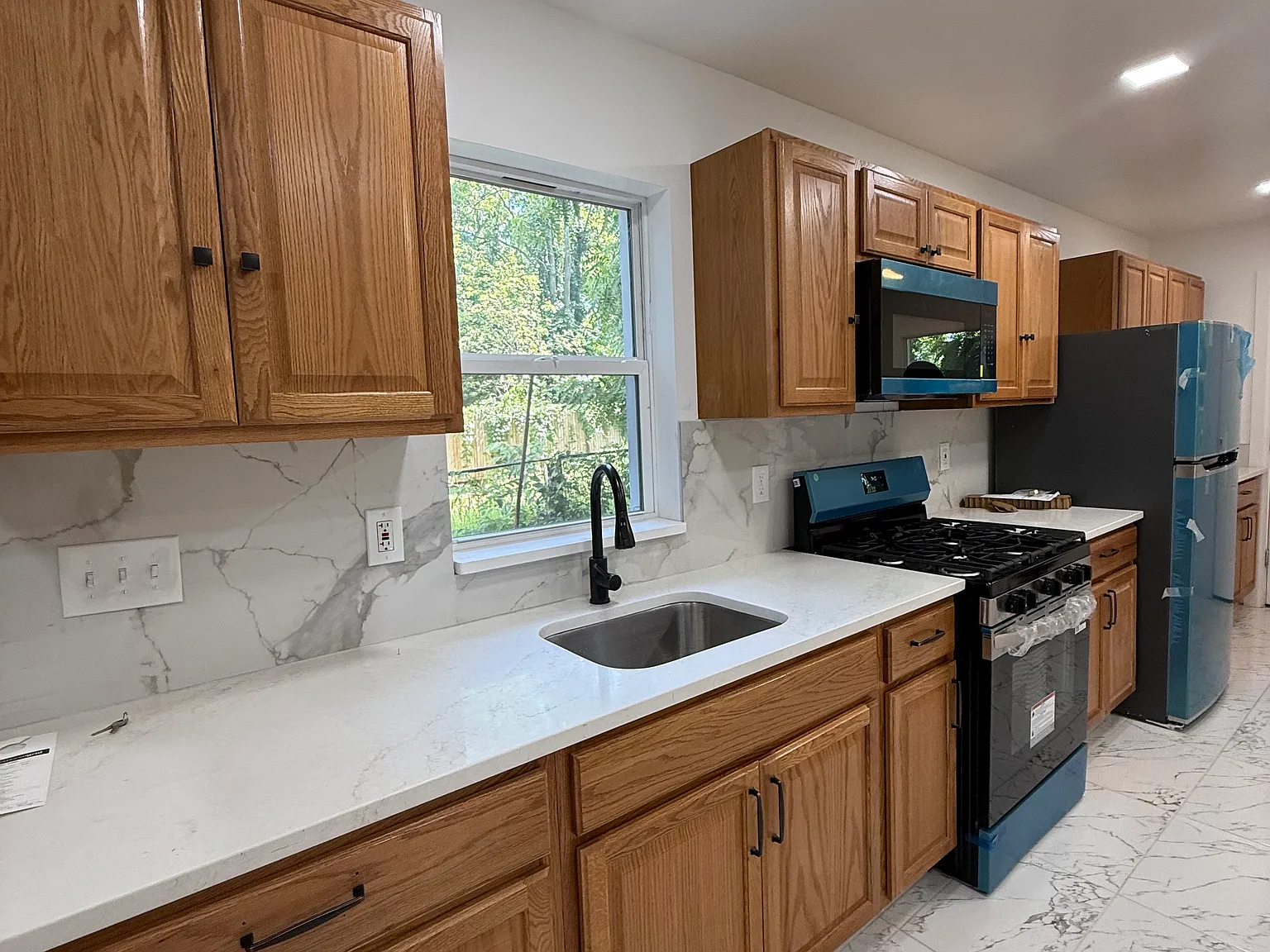 3 bed, 900 sqft, $1,850 — Photo 3