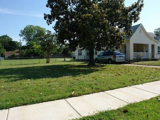 1st image of 2720 Marigold Ave