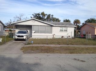 935 Berkshire Rd, Daytona Beach, FL 32117