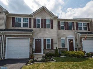 125 Fawn Dr, Gilbertsville, PA 19525