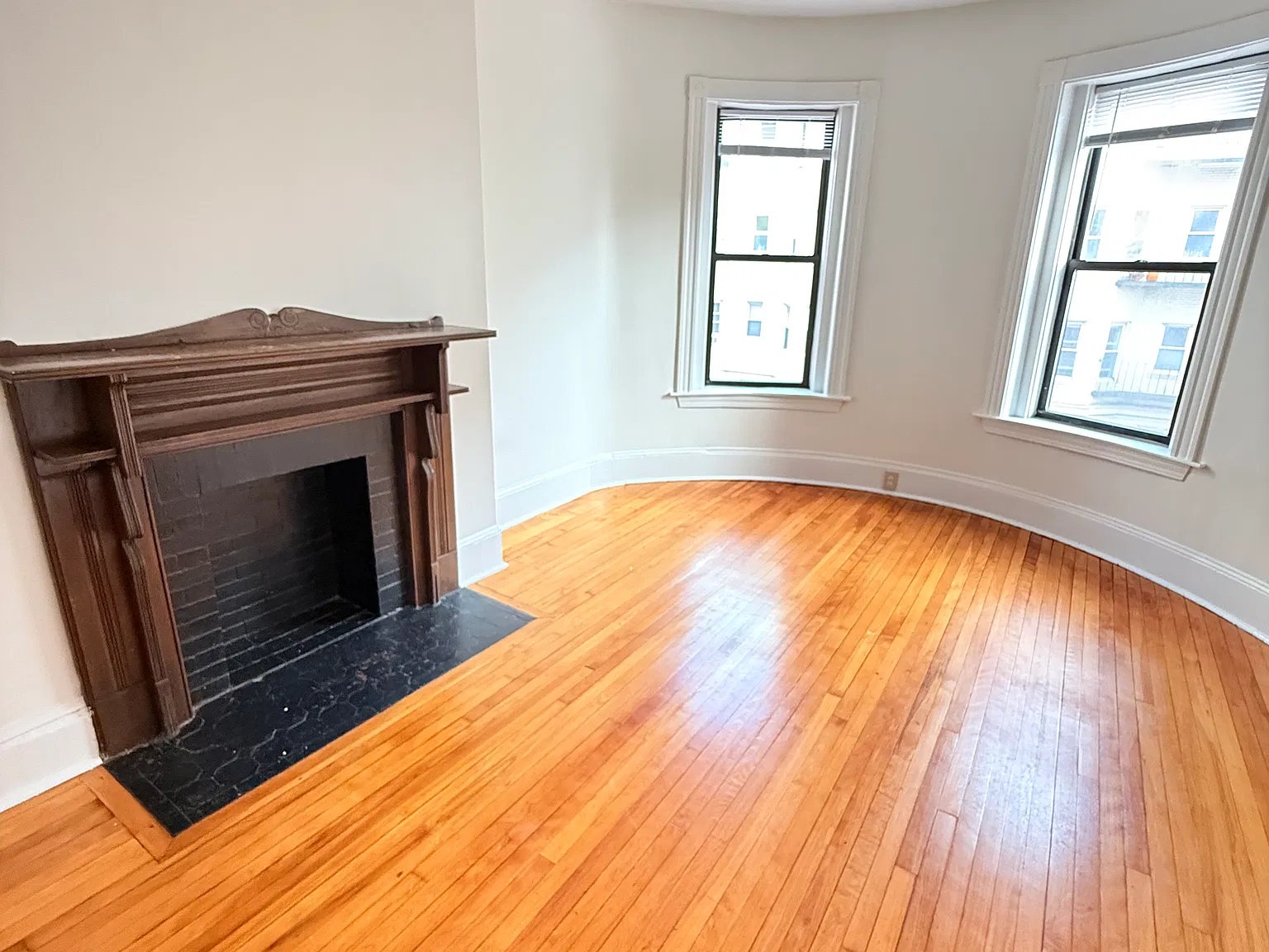 2 bed, 1250 sqft, $2,950 — Photo 3