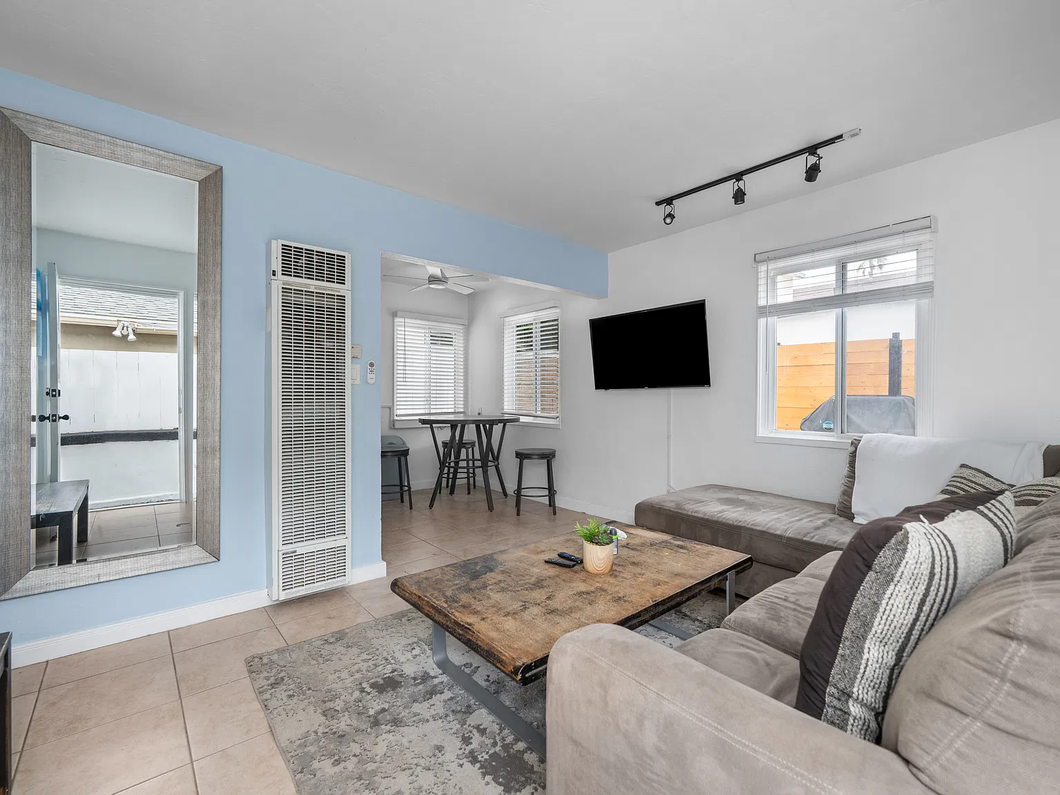 1 bed, 500 sqft, $2,995 — Photo 2