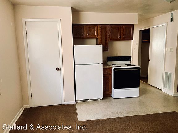 3rd image of 2438 E Kelly St APT 28C