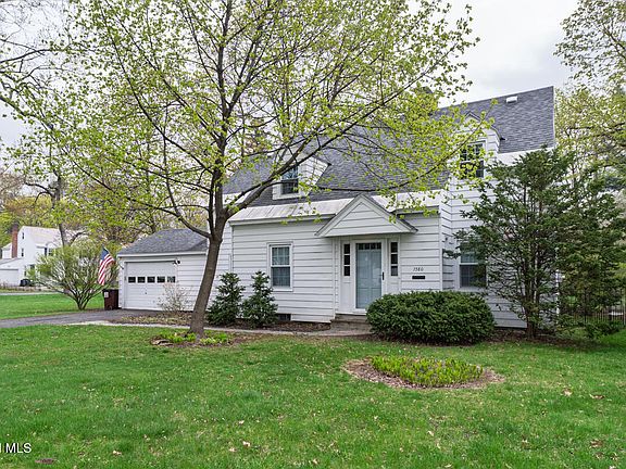 2nd image of 1380 Clifton Park Road