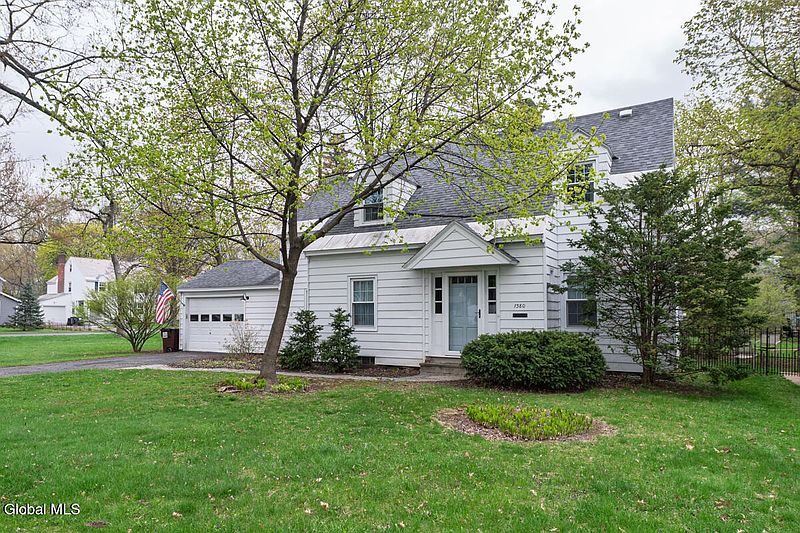 2nd image of 1380 Clifton Park Road