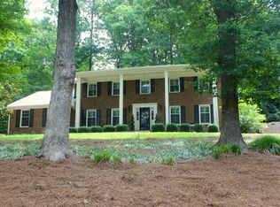 5624 Winthrop Dr, Raleigh, NC 27612