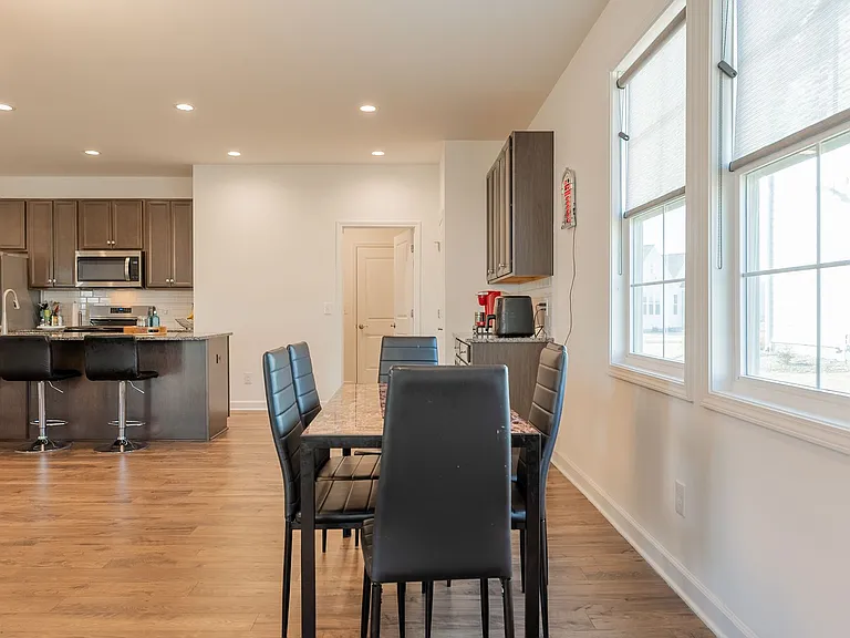 5006 Forsythia Pl — Photo 37
