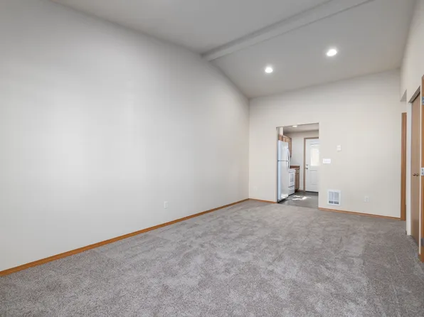 Chelsea Village Townhomes