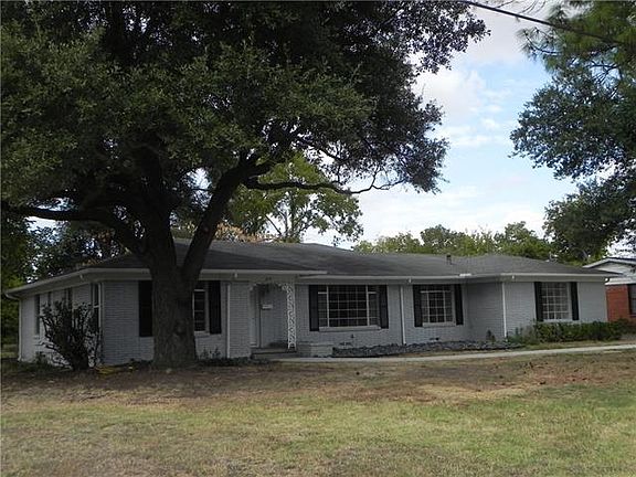 5th image of 205 Brookhollow Dr