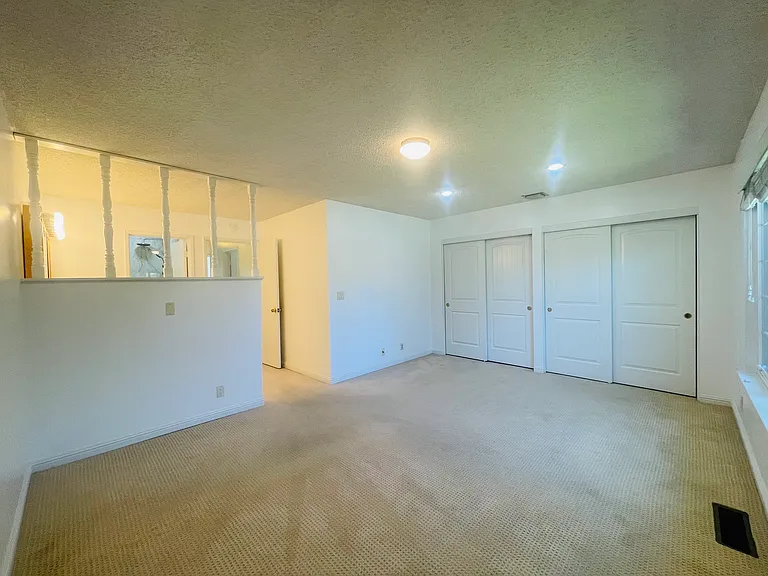1150 Stafford Dr — Photo 36
