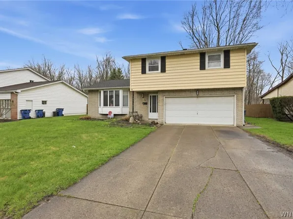 23 Burgundy Ter, Amherst, NY 14228