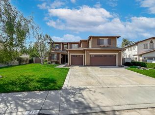 215 Southcrest Pl, Simi Valley, CA 93065