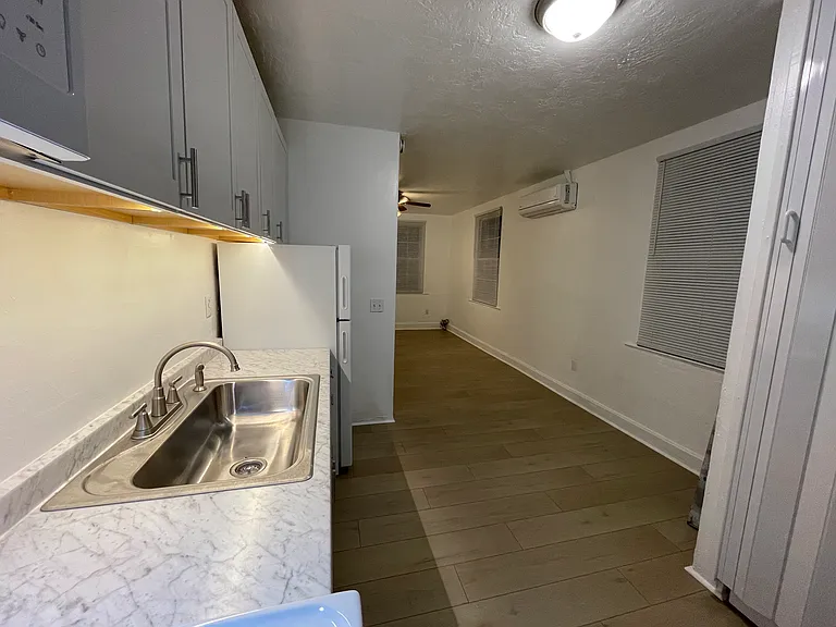 1917 Erline Dr — Photo 3