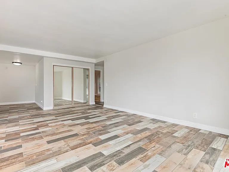 11789 Montana Ave #11 — Photo 4