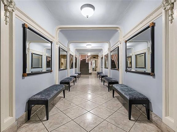 3rd image of 2801 Saint Charles Ave #106-G