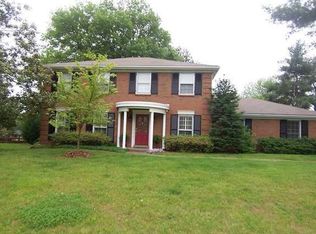 7504 Rockingham Rd, Prospect, KY 40059