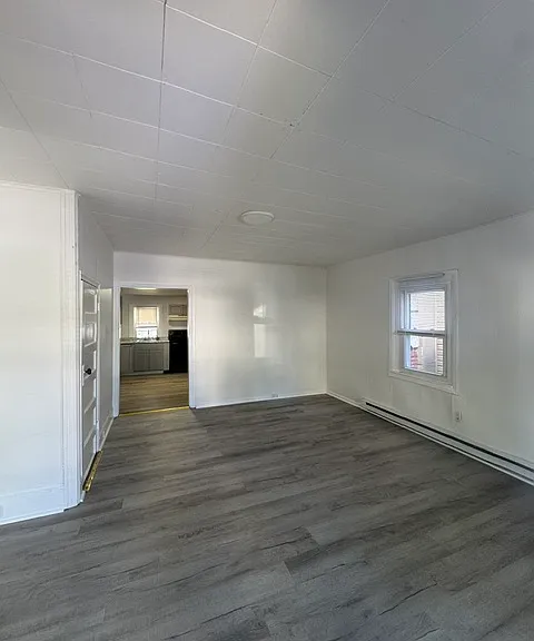 306 Walnut St — Photo 6