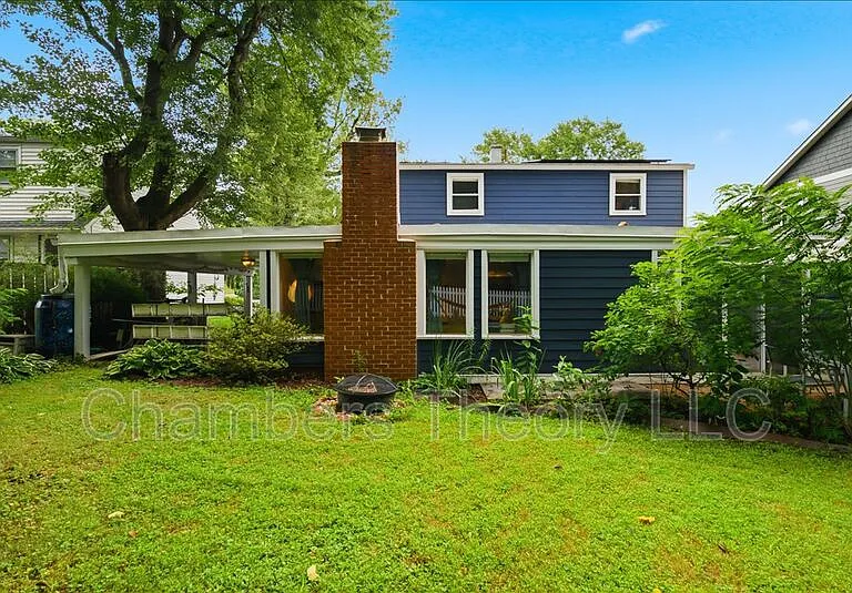 912 N Lexington St — Photo 31