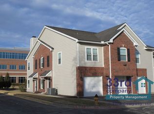 11607 Tomahawk Creek Pkwy APT A, Leawood, KS 66211