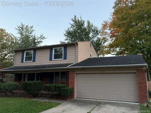 28705 Carmel Ct, Southfield, MI 48076